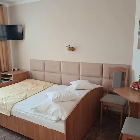 Lenka Homestay
